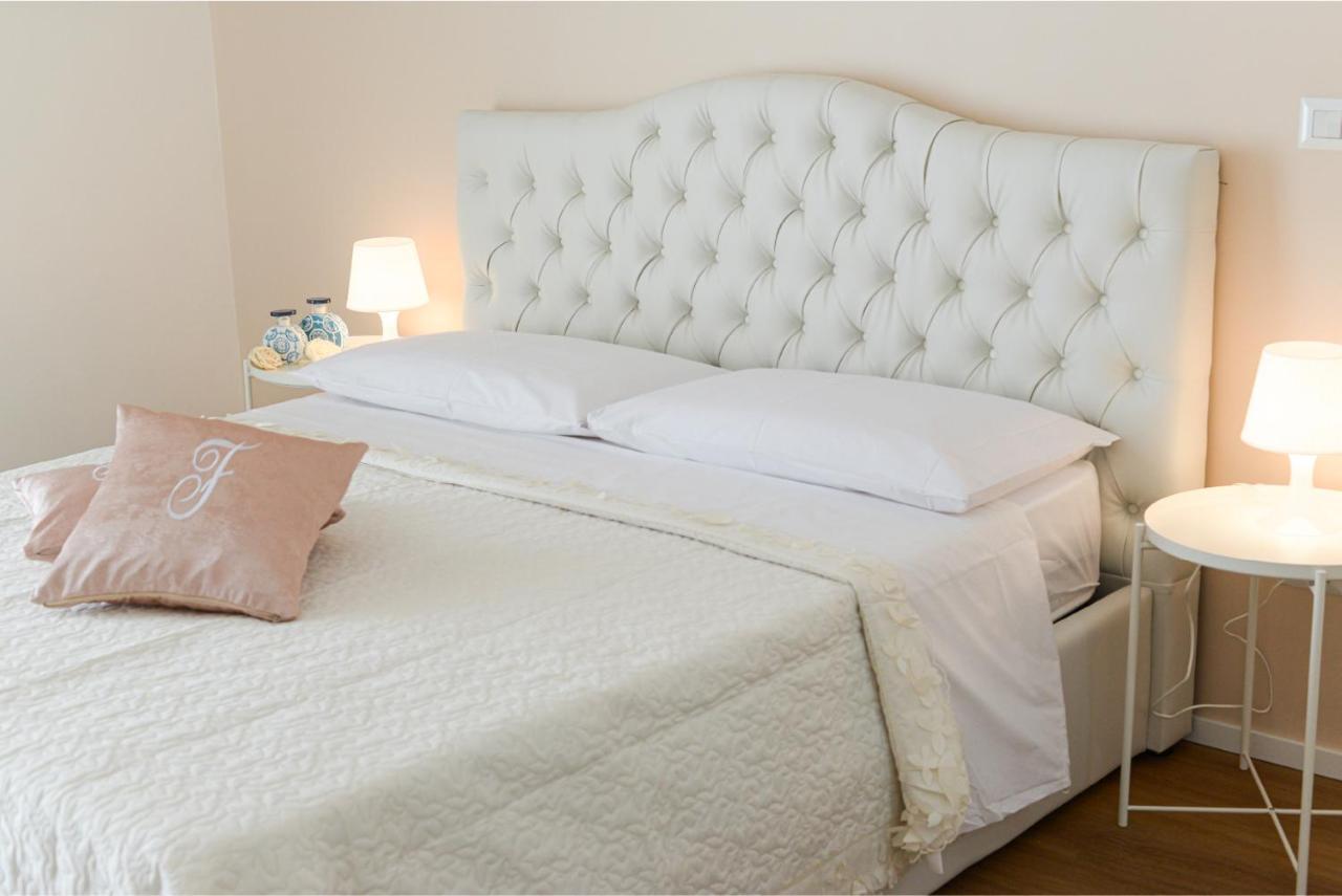 Filomena Chic Apartment Catania Bagian luar foto